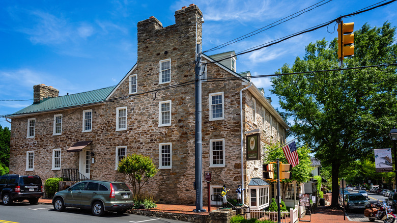 Red Fox Inn and Tavern