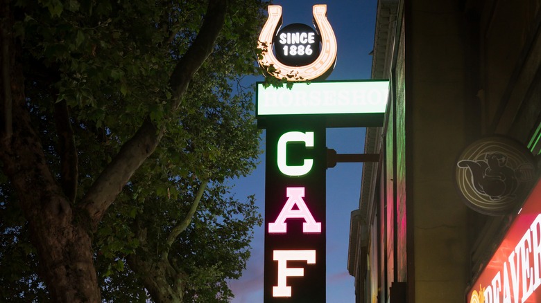 Horseshoe Cafe sign