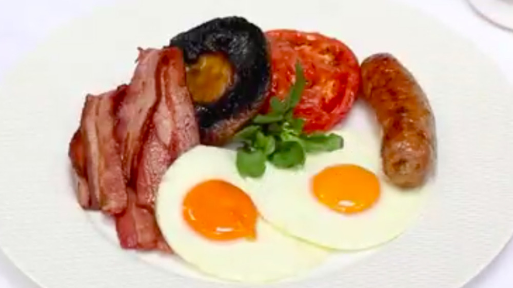 The Full English breakfast at Gordon Ramsay's Savoy Grill