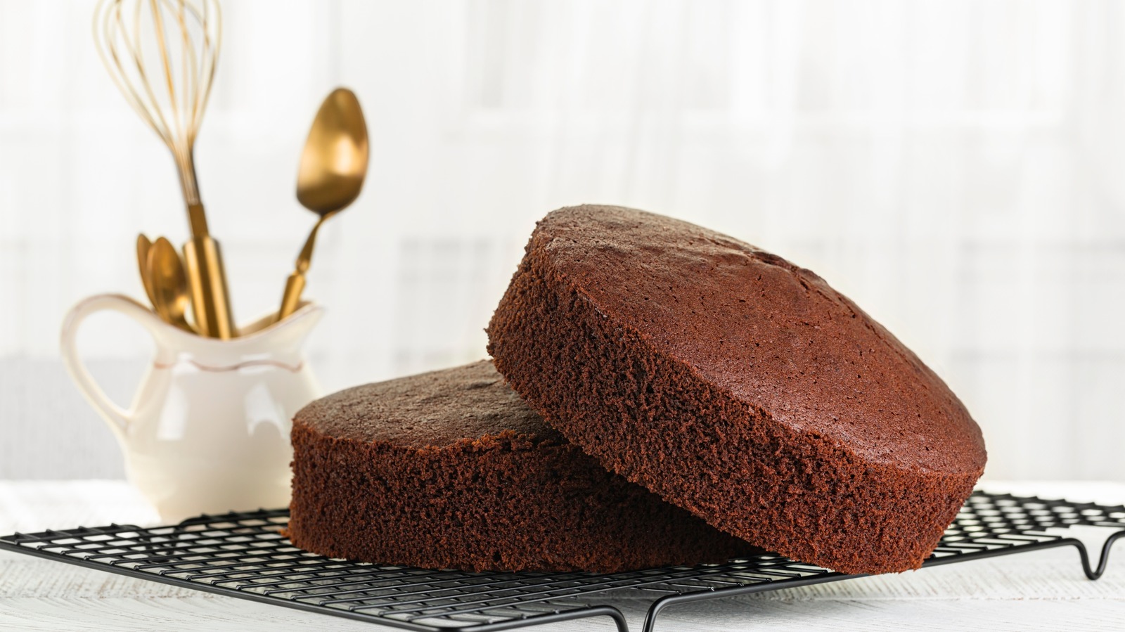 Order Gluten Free Chocolate Dry Cake- 500 gms Online From KING BAKER'S N  BIRTHDAY DECOR'S,Muzaffarnagar