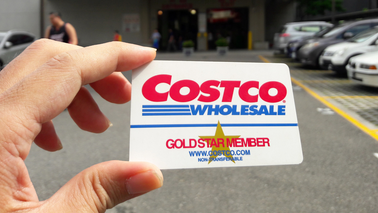 the-one-thing-you-can-do-at-costco-that-doesn-t-require-a-membership