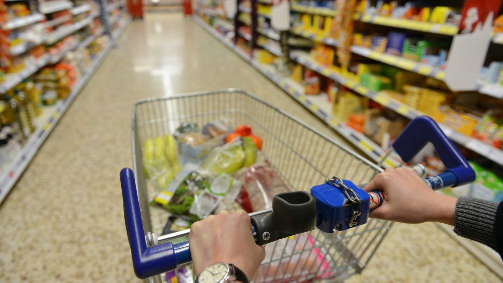 Grocery aisle