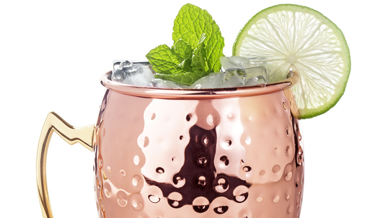 Moscow mule in copper mug