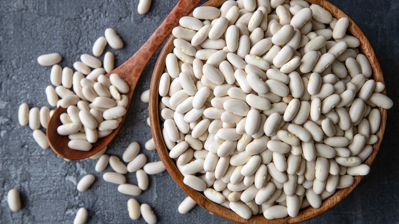 Dried white beans