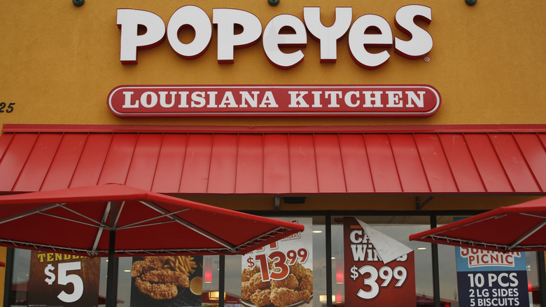 Exterior shot of Popeyes Louisiana Kitchen