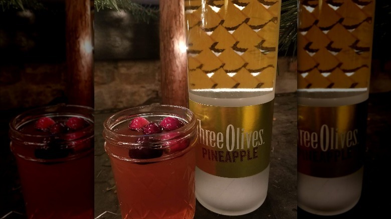 Cranberry pineapple boilo