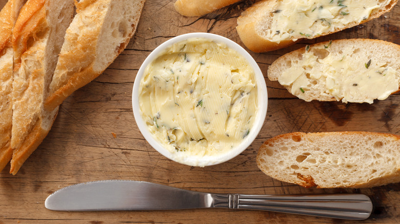 Garlic compound butter with bread