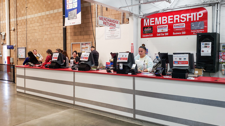 Costco customer service counter