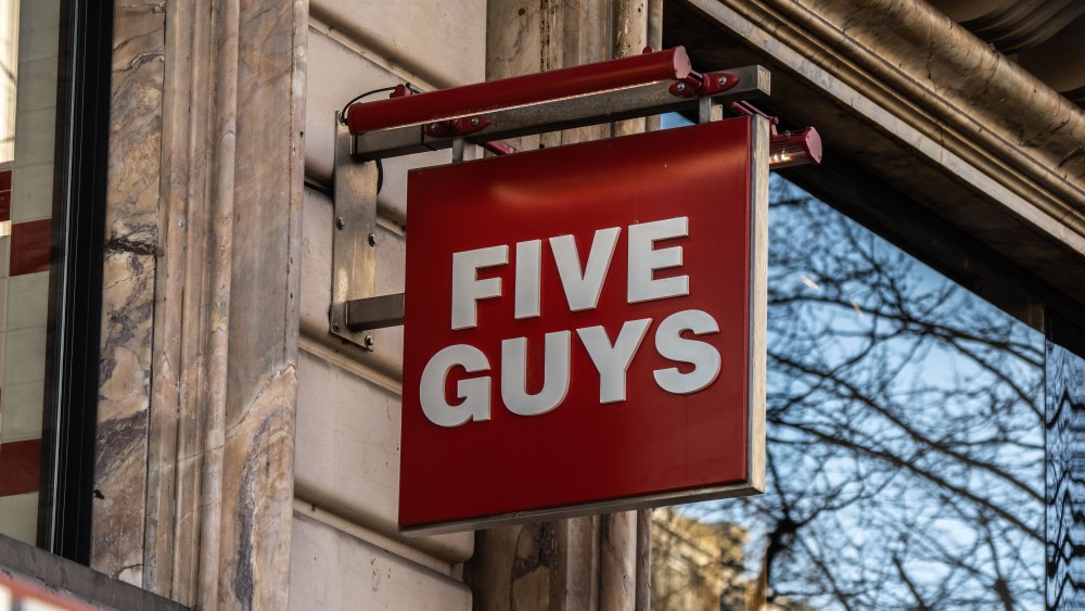 Five Guys sign