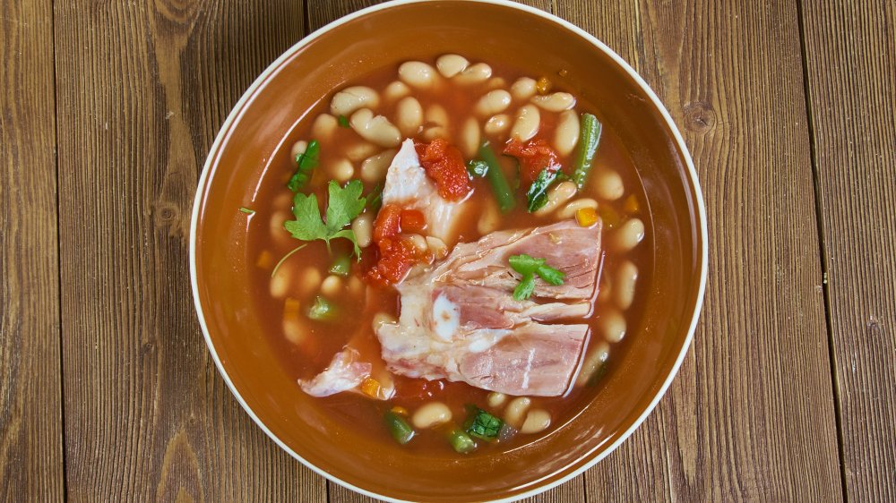 white bean soup with ham hock