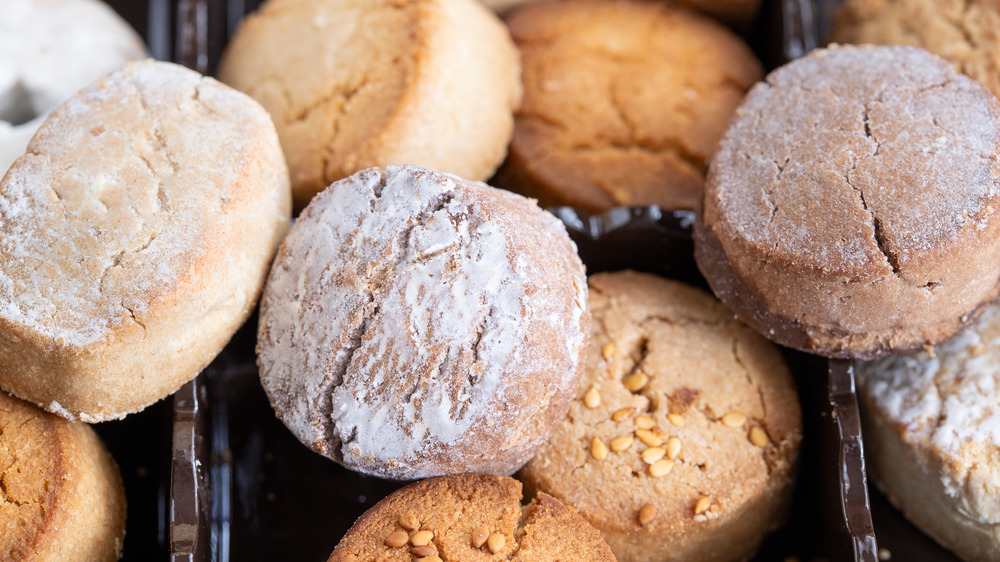 Polvorones and mantecados