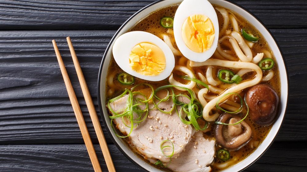 the-real-difference-between-soba-and-udon-noodles