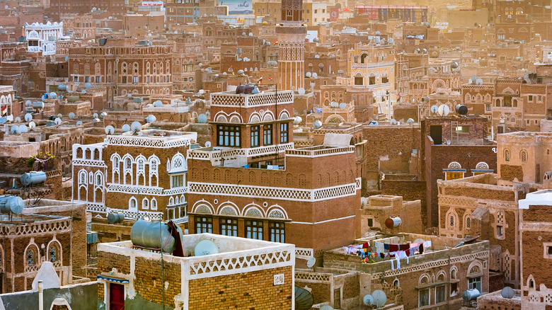 Yemen cityscape with buildings