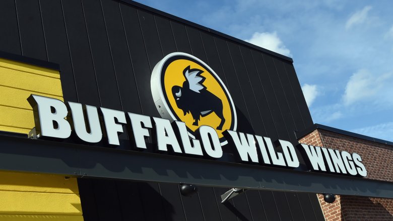 diskret Syge person homoseksuel The Real Reason Buffalo Wild Wings Is Struggling