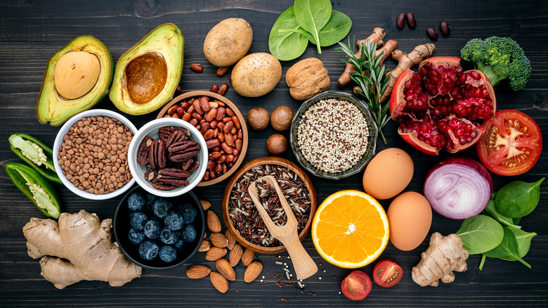 Veggies, fruits, and grains on a table