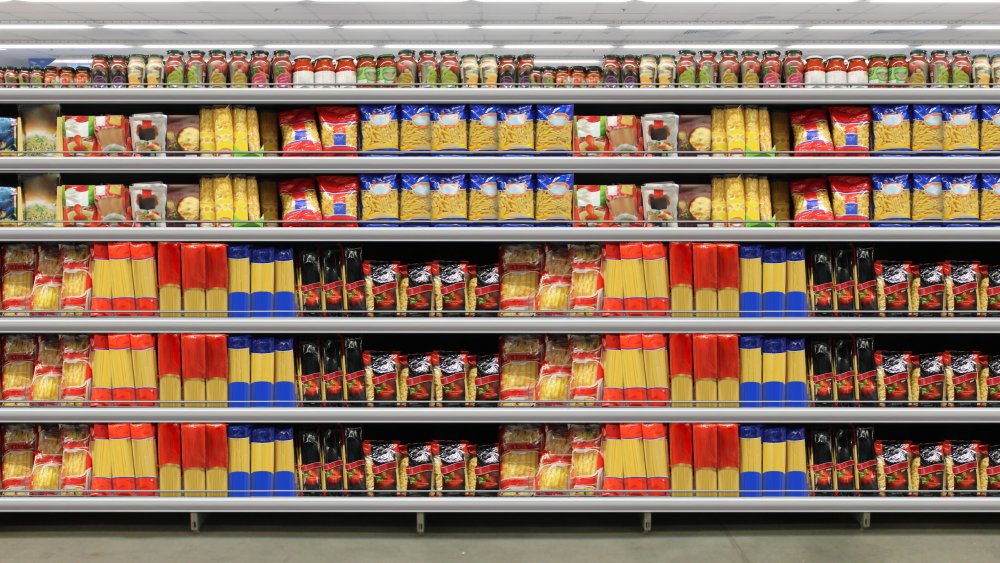 Packaged food on a grocery aisle