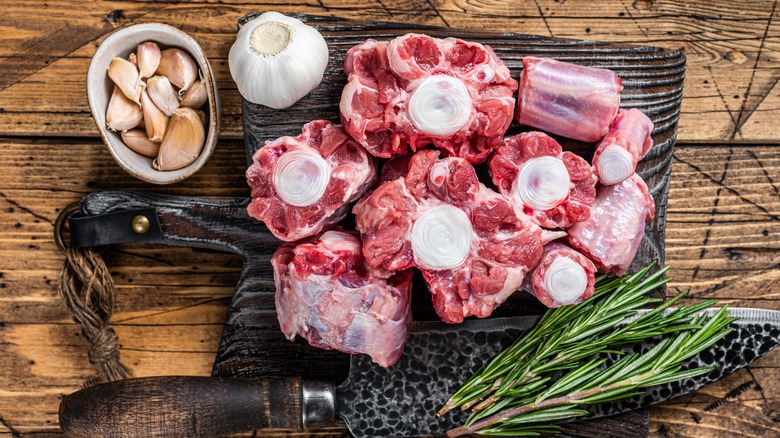 Preparing oxtail