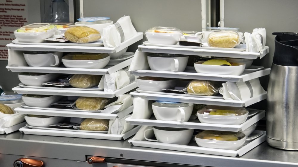 Airline meals ready to be delivered to passengers