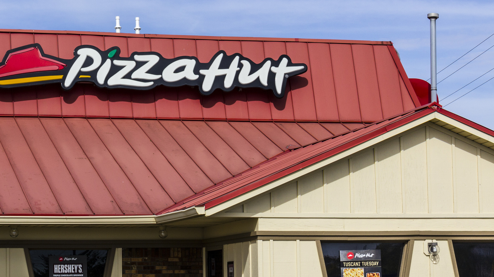 The Real Reason People Stopped Buying Pizza Hut's Priazzo