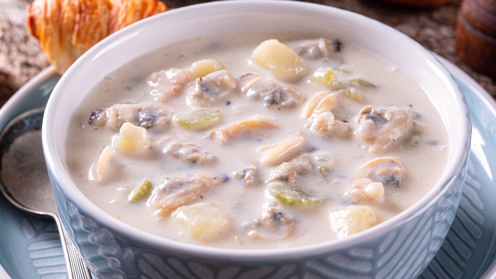 The Real Reason Restaurants Often Serve Clam Chowder On Fridays