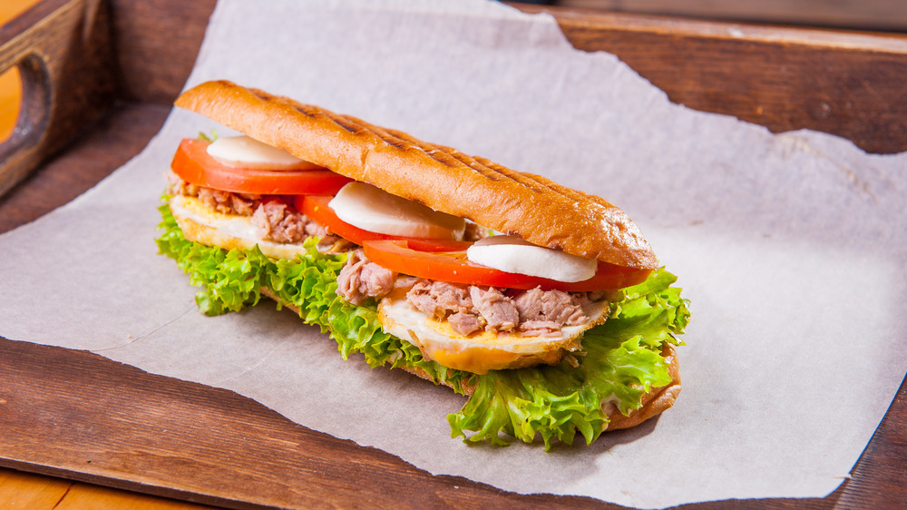 Tuna fish sandwich