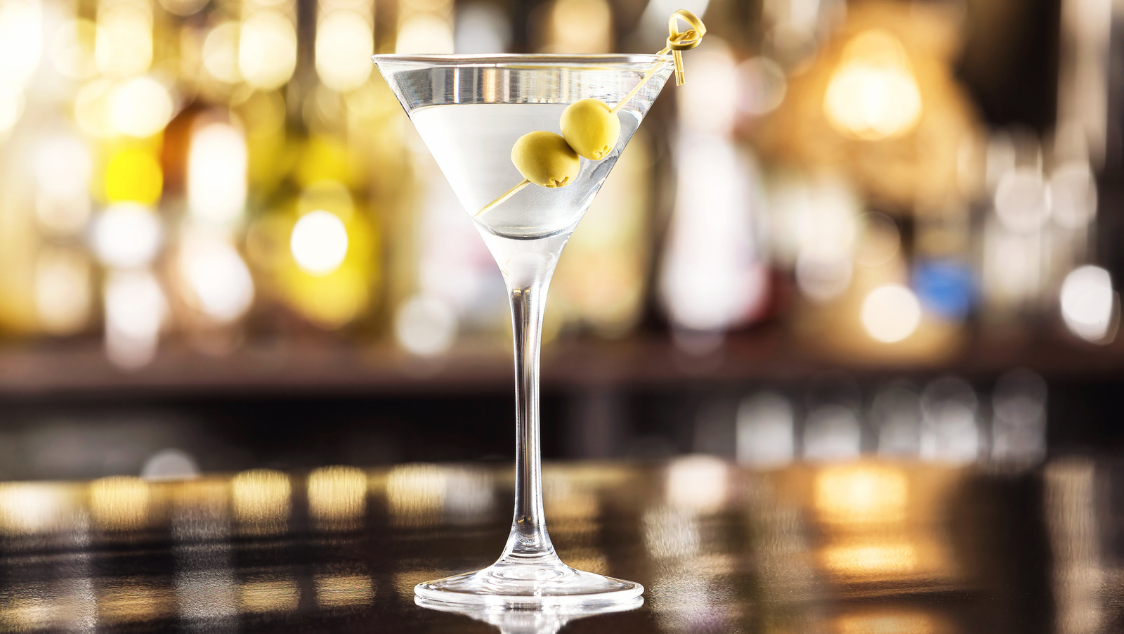 James Bond to drink sponsored vodka martinis in Spectre