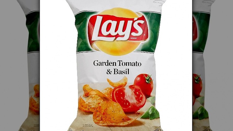 lay's garden tomato & basil chips
