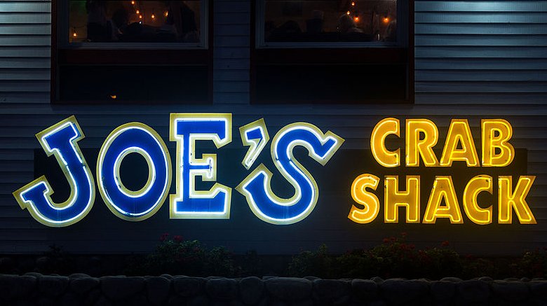 Joe's Crab Shack sign