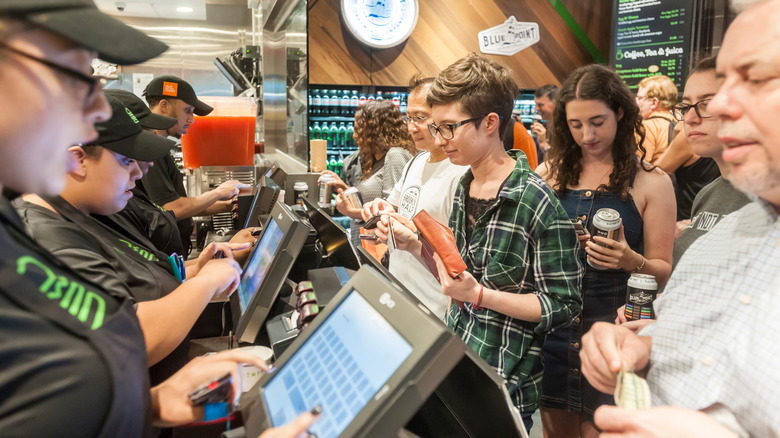 Shake Shack Lines