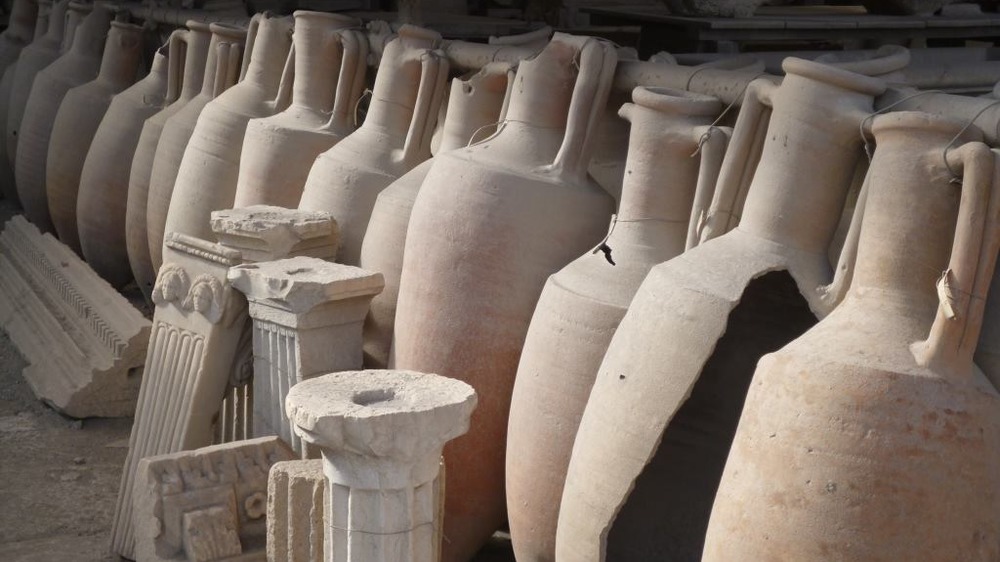 Roman amphorae in Pompeii that contained olive oil