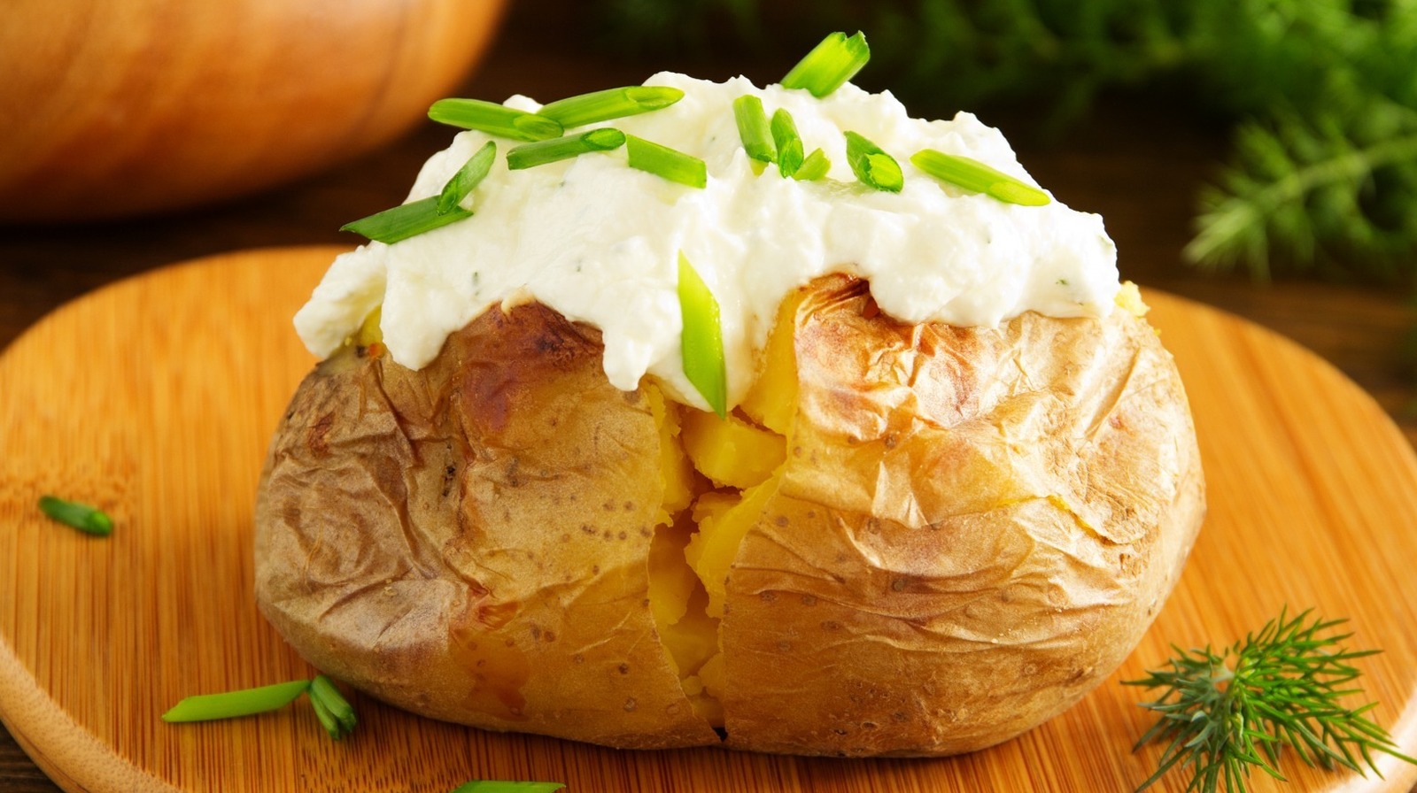 The Reason Why Your Baked Potatoes Are Not Crispy