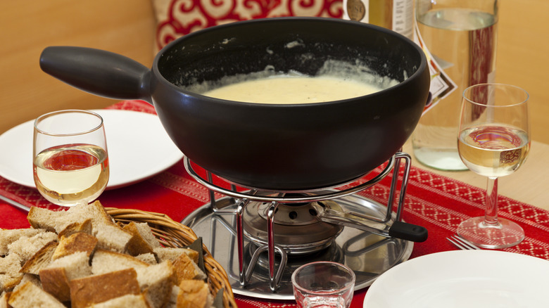 Fondue over heat