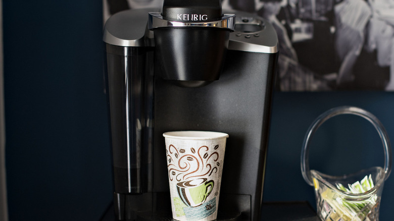 Keurig machine with cup