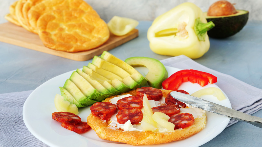 cloud bread pizza with avocado and pepperoni