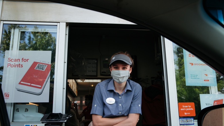 drive thru employee