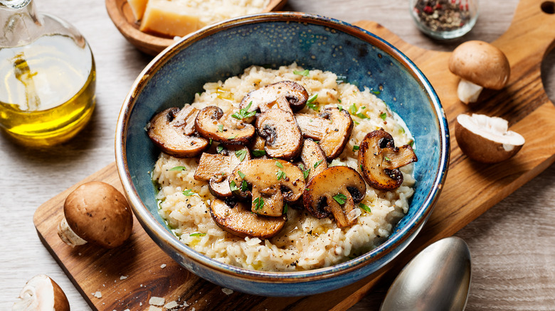 Risotto topped with mushrooms