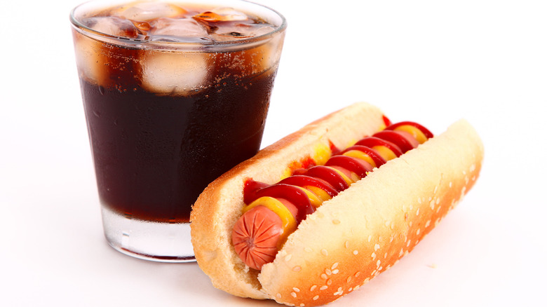 Hot dog and cola