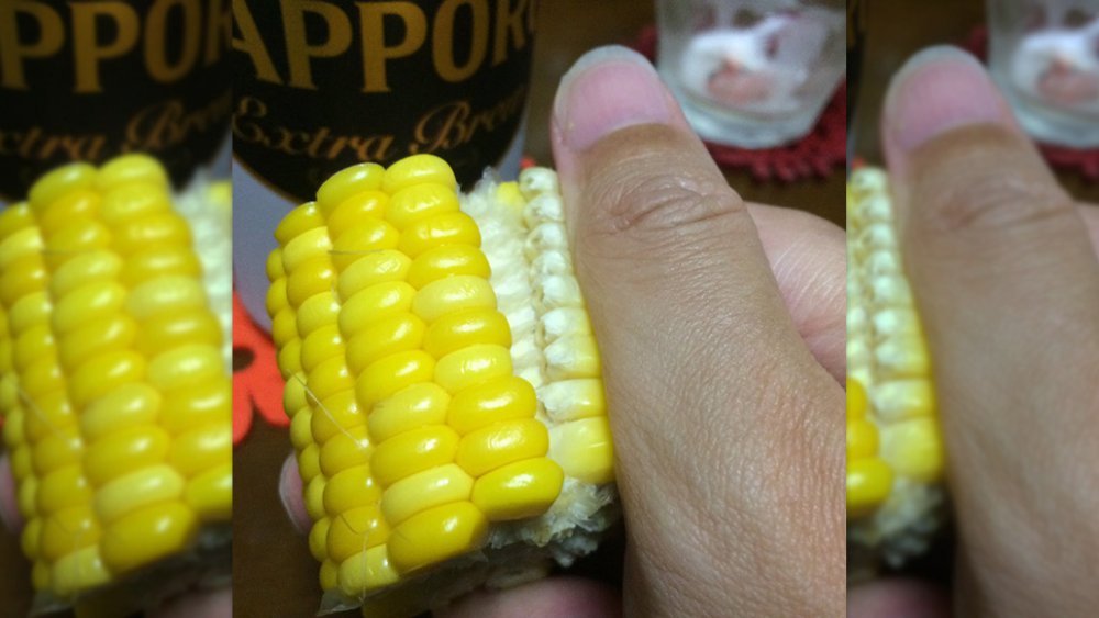 The Right Way To Eat Corn On The Cob