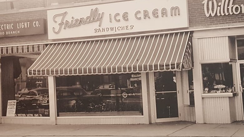 Old fashioned Friendly Ice Cream store front