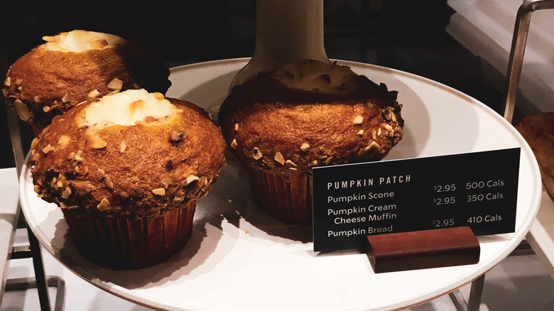 Starbucks pumpkin cream cheese muffin