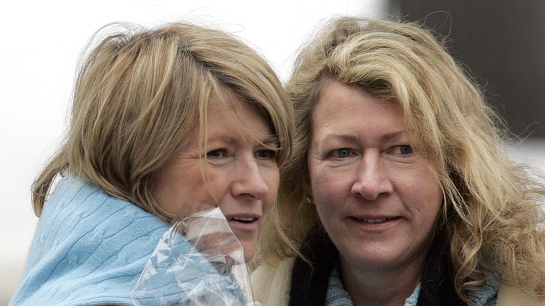 Martha Stewart and her sister Laura Plimpton