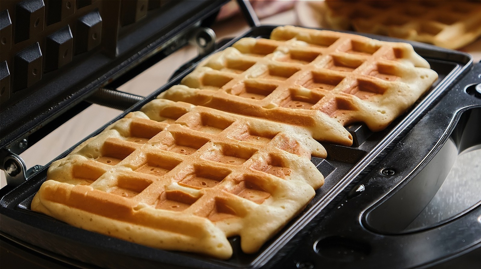 How To Grease Waffle Iron Without Spray