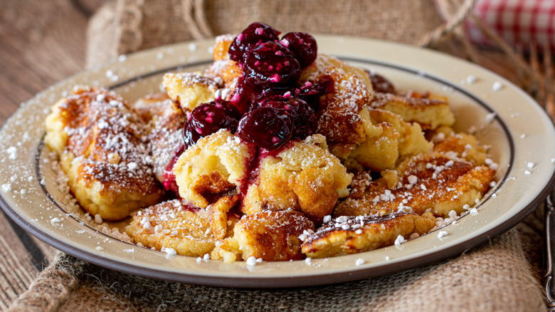 Kaiserschmarrn with blackberries