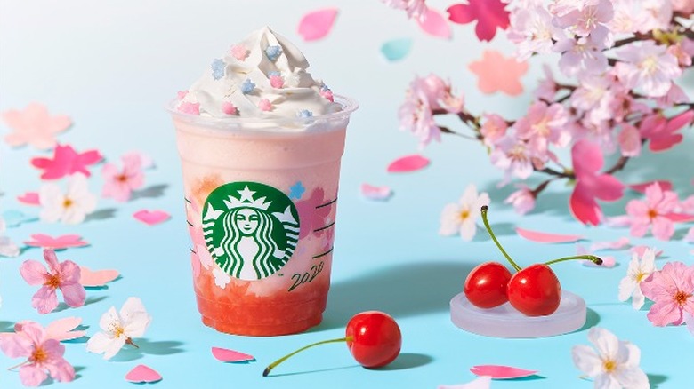 Starbucks Sakura Sakuranbo Frappucino