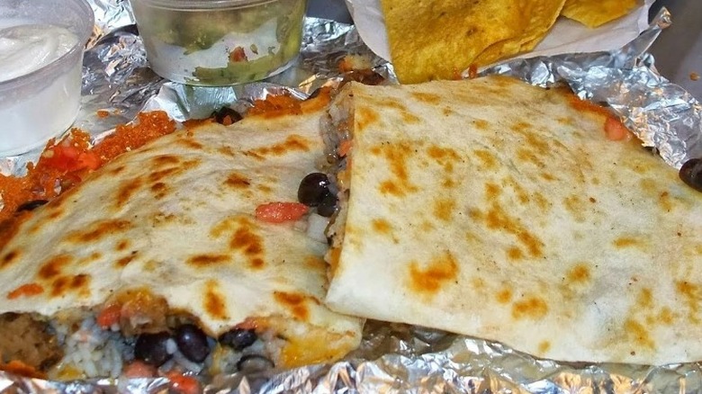 Burritodilla on tin foil