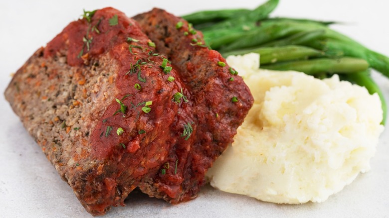 meatloaf with potatoes and beans