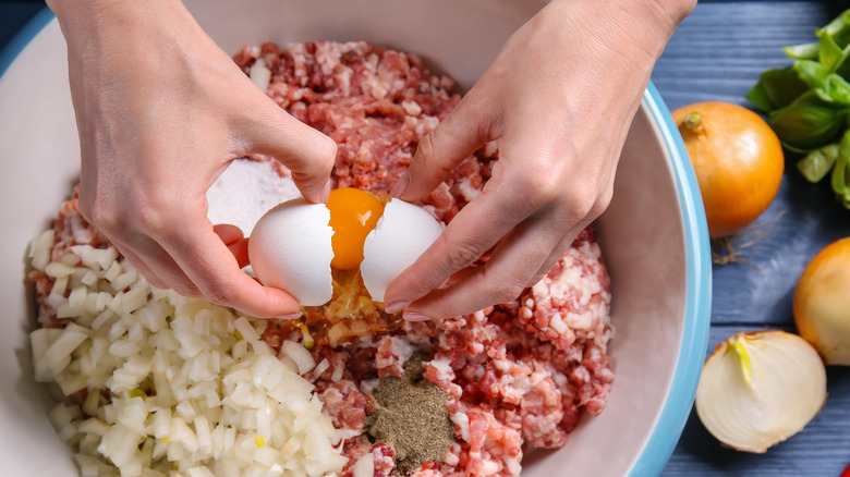 adding eggs to meatloaf