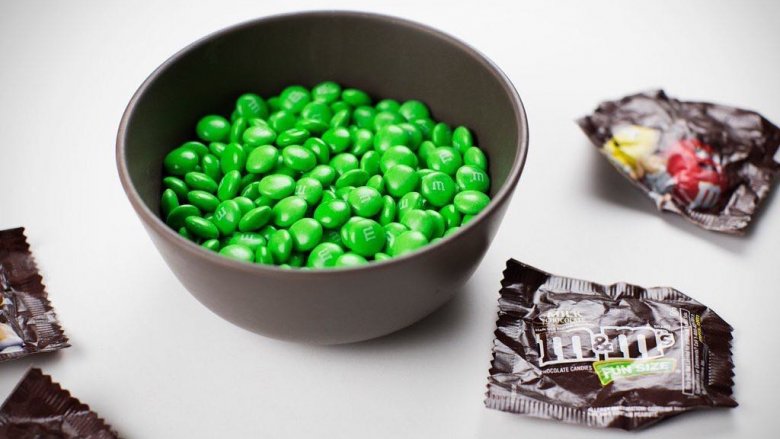 m and ms green