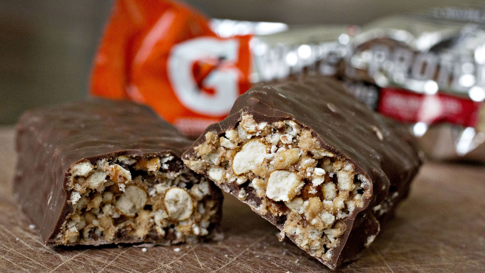 chocolate protein bar