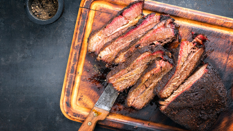 sliced barbecue brisket